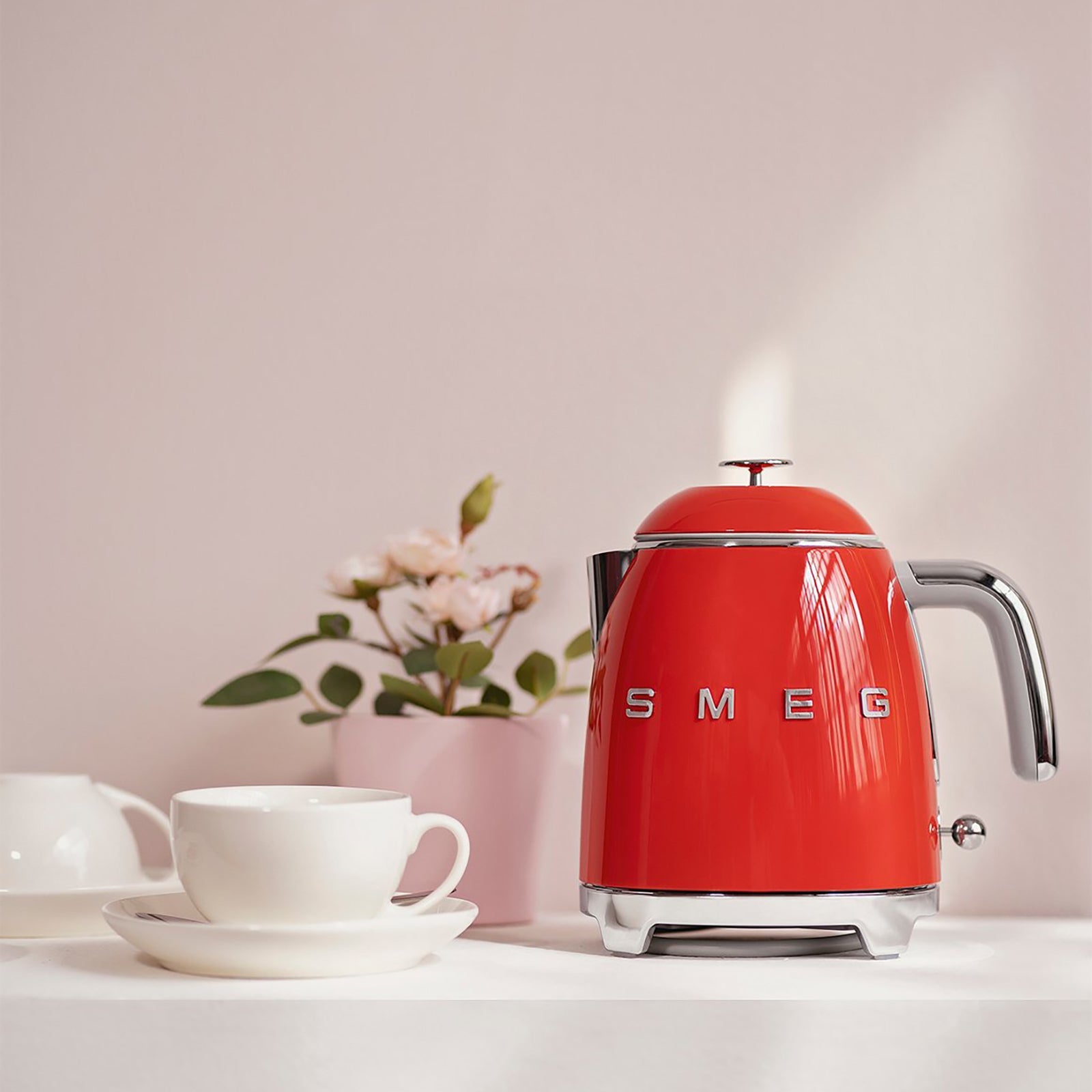 Smeg Mini Kettle KLF05RDEU Kırmızı