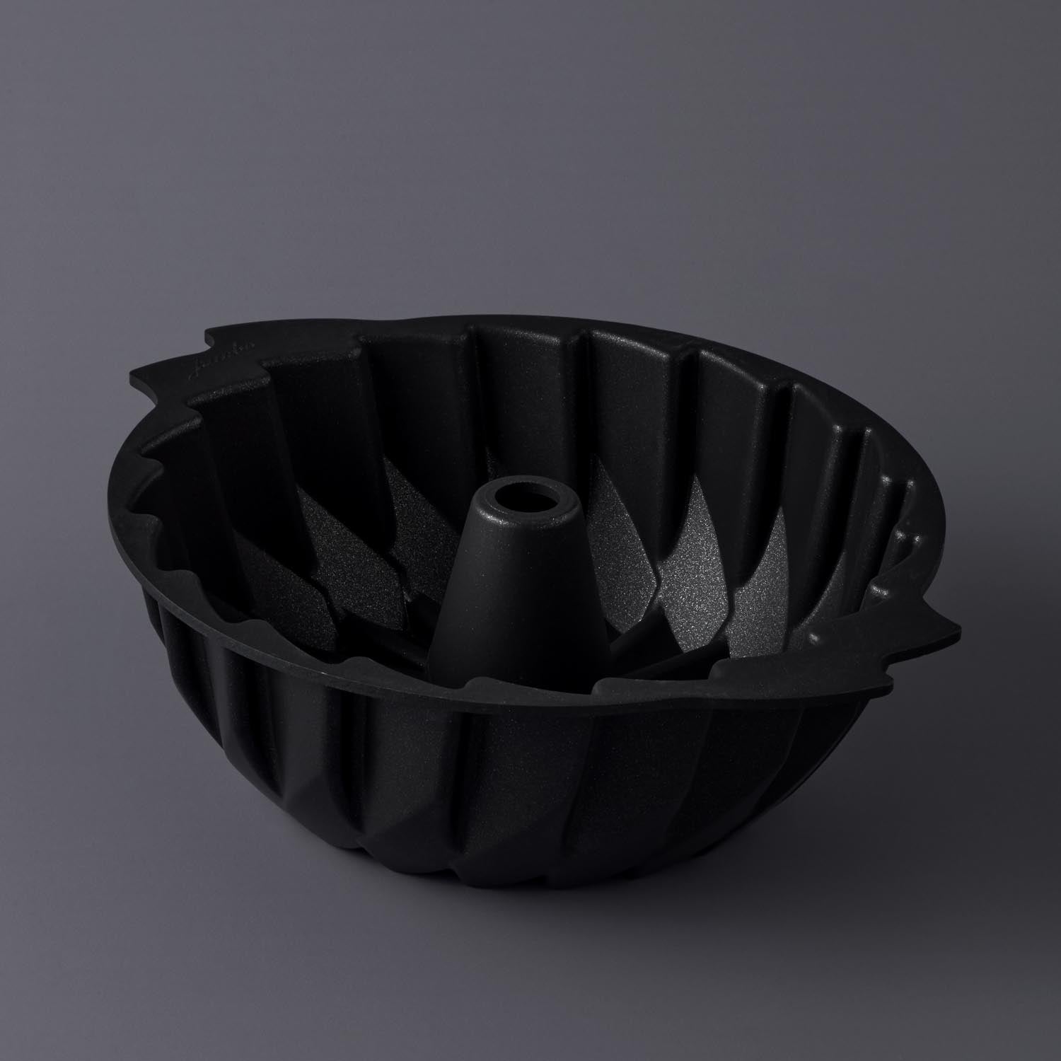 Jumbo Shark Swiss Black Yuvarlak Kek Kalıbı