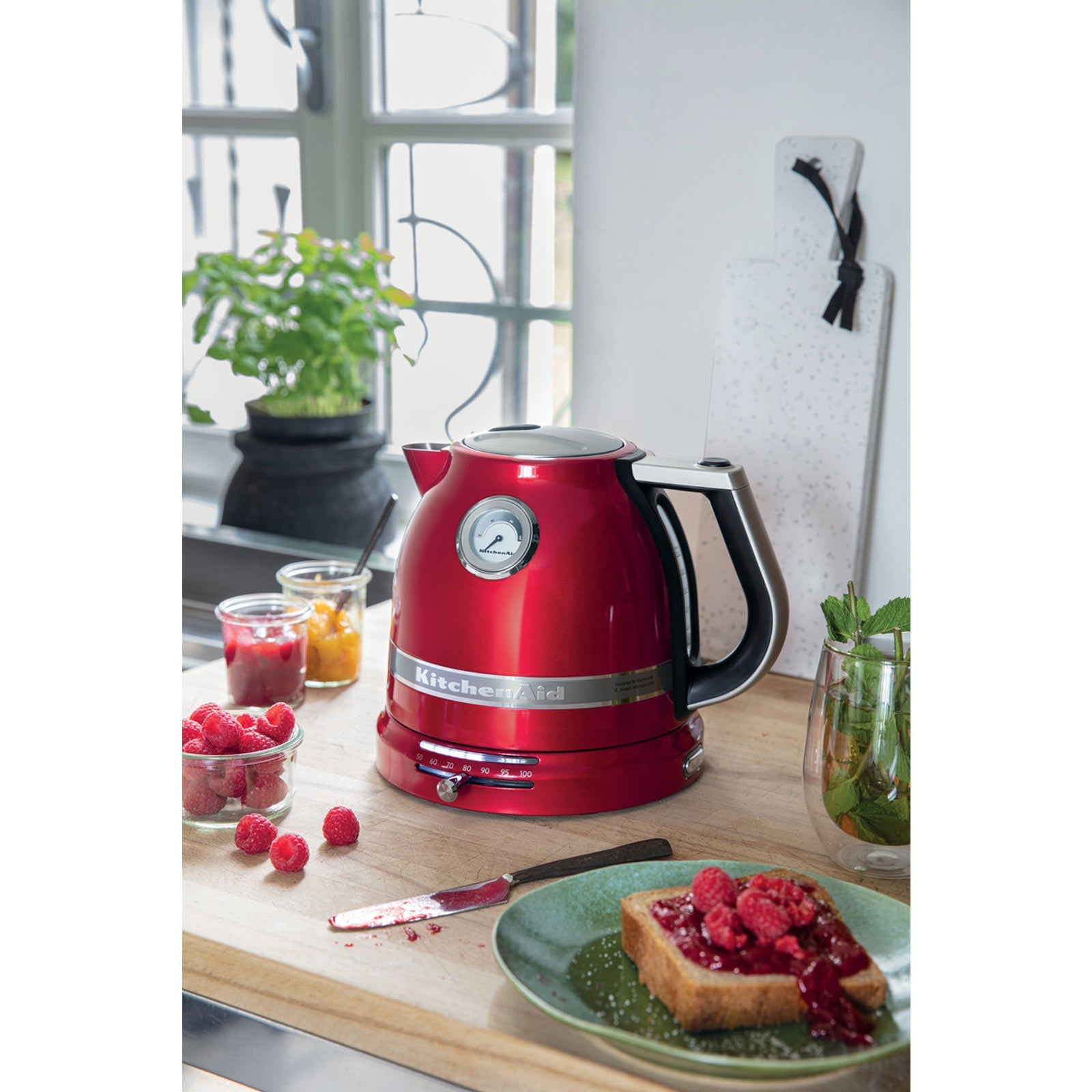 KitchenAid Su Isıtıcı 5KEK1522ECA Candy Apple 1.5 Litre
