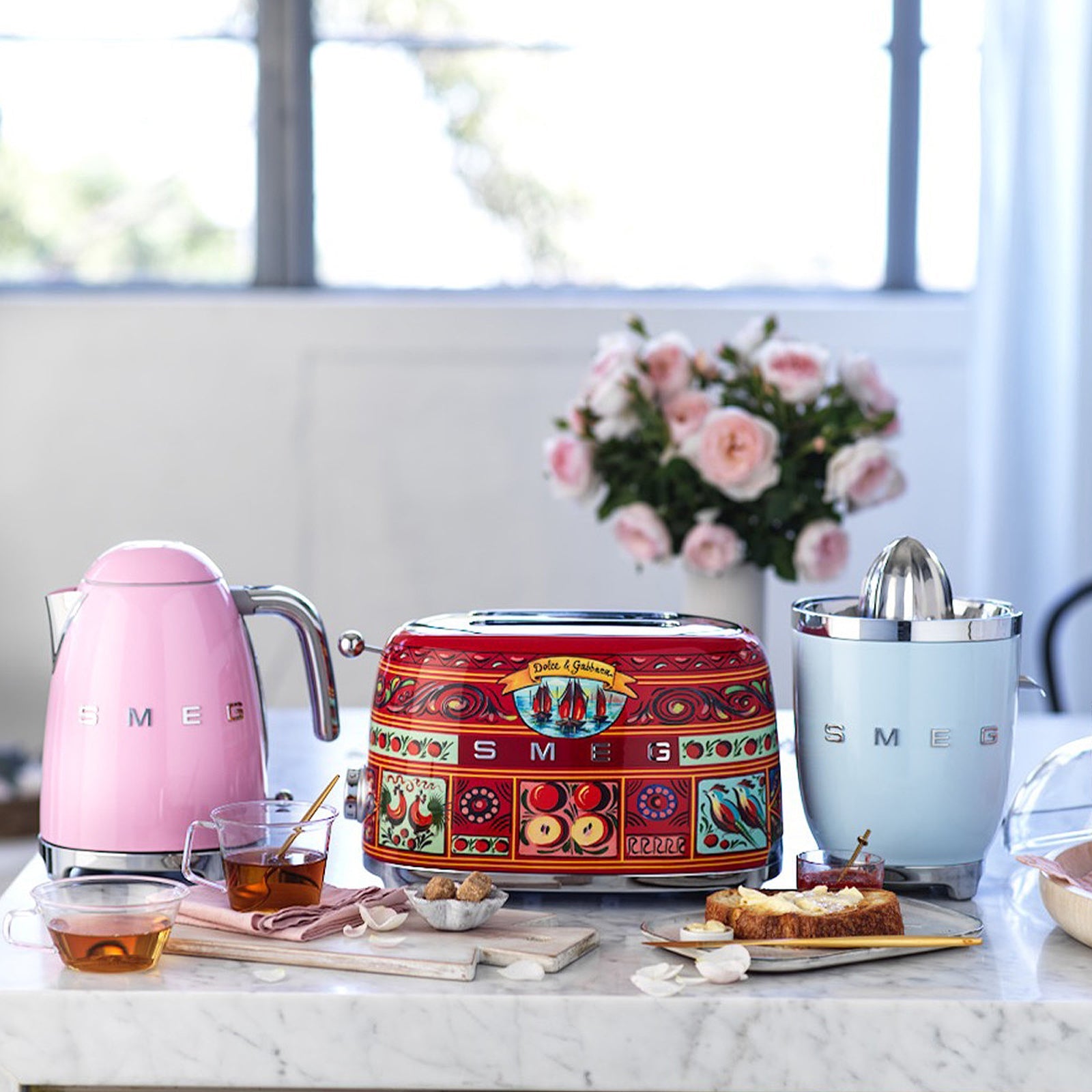 Smeg KLF04PKEU Isı Ayarlı Kettle Pembe